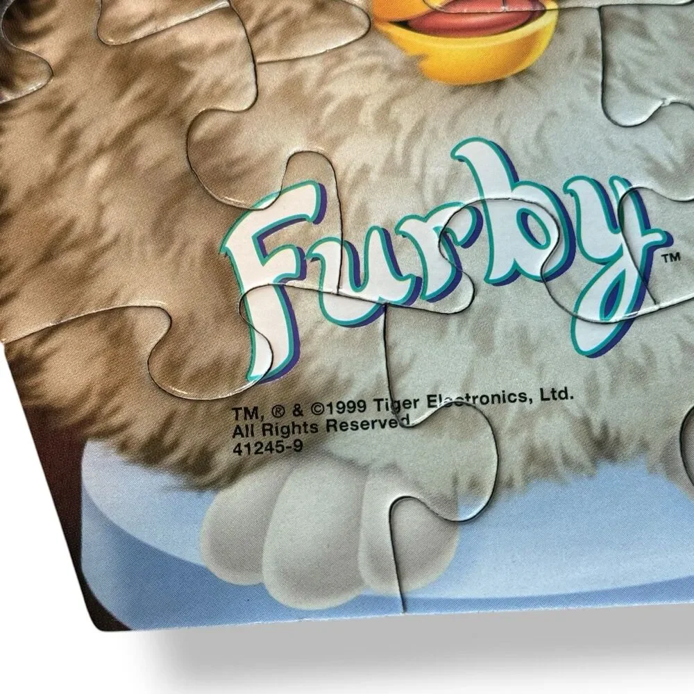Vintage 1999 Furby Jigsaw Puzzle “Kah/mee/noo-loo/wah!” 60 pieces Special Shaped